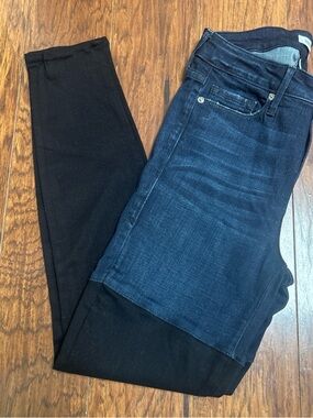 Good American Two-Tone Dark Blue and Black Skinny Jeans